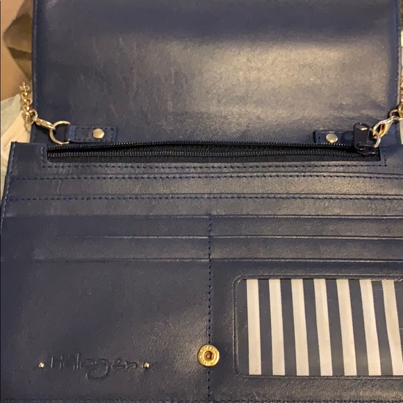 5 for 20.00 Halogen crossbody wallet - Picture 4 of 8